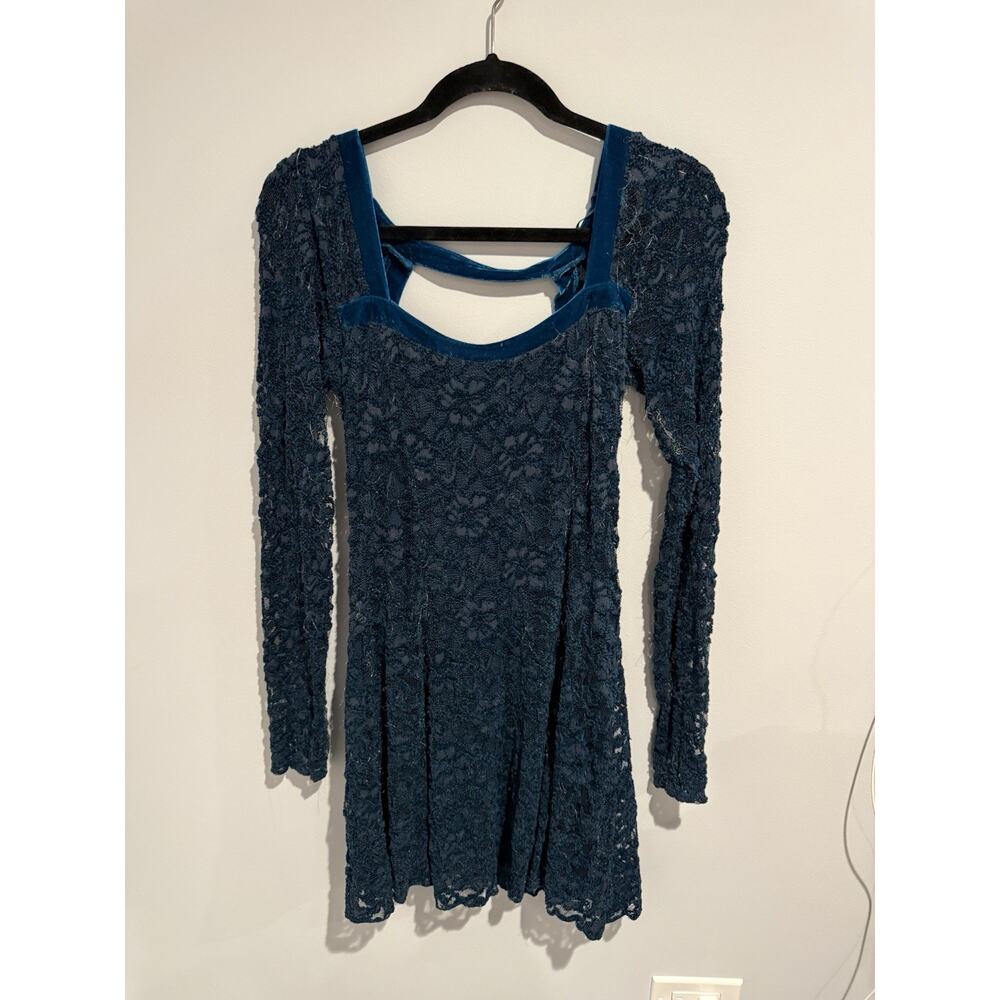 Free People Blue Lace Velvet Trim Fit & Flare Mini Dress Long Sleeve Open Back - Picture 3 of 10